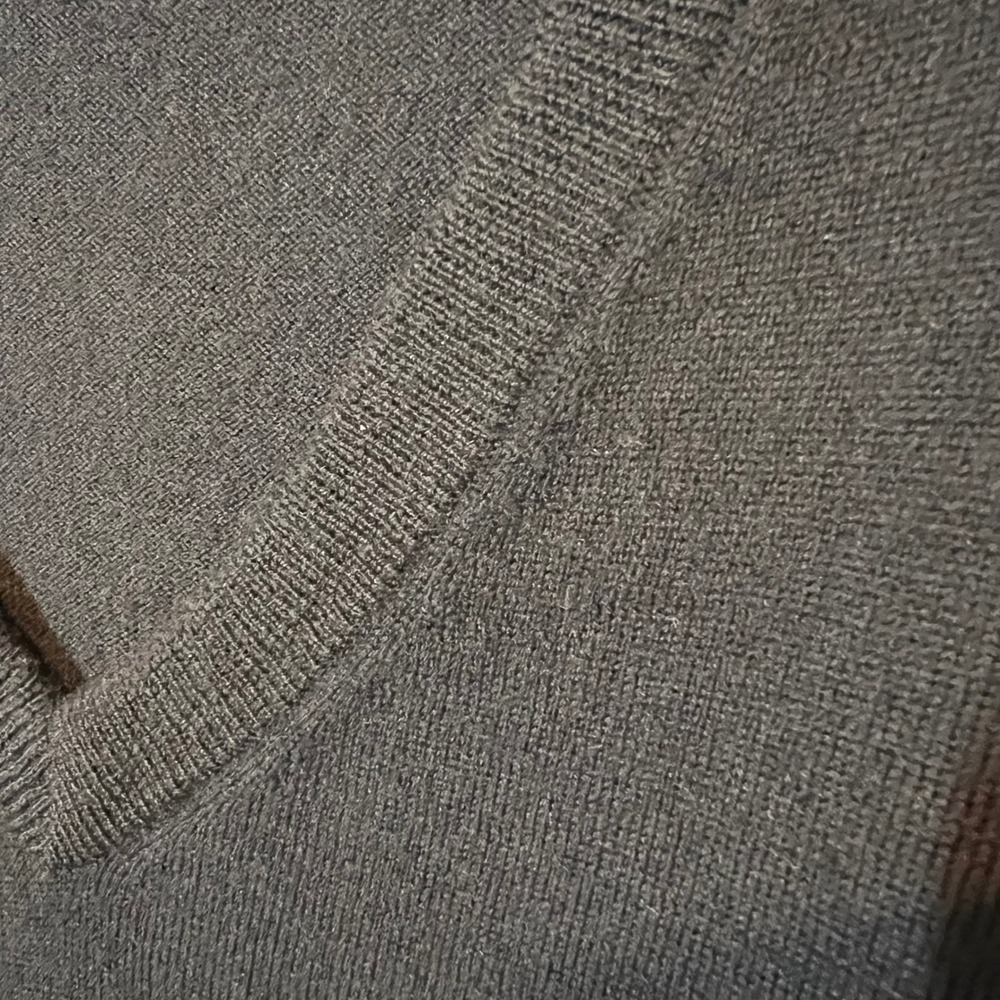 Mens 100% Merino Wool Black V-Neck Sweater Winter Modern Staple Piece TALL XLT‎ - Picture 8 of 14